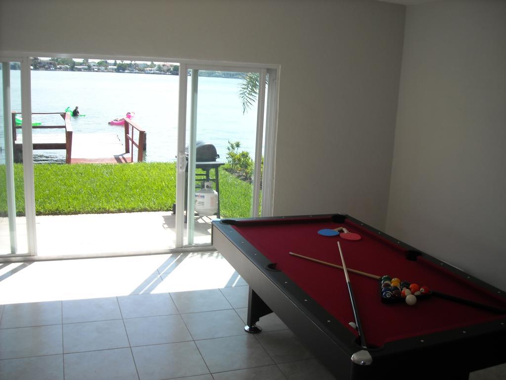 Mediterranean Three Story Beach Townhouse St. Pete Beach Eksteriør billede