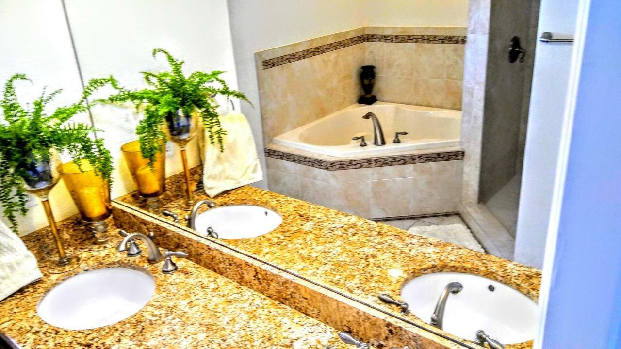 Mediterranean Three Story Beach Townhouse St. Pete Beach Eksteriør billede